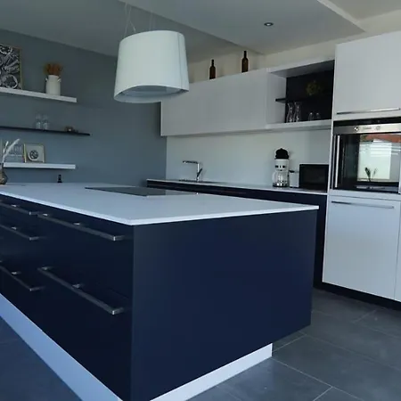 Spreewald Ferienhaus: Modern 8-person Retreat Near Thermal Apartment *